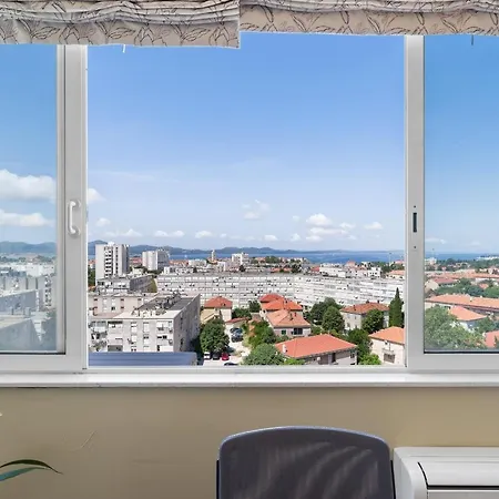 Natali Apartment *